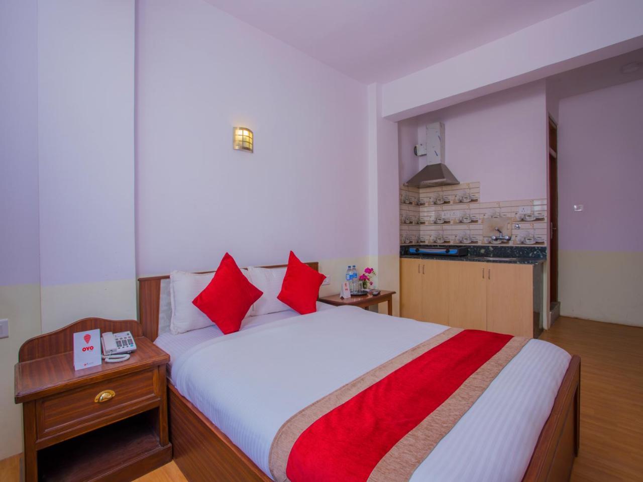 Oyo 255 White Zambala Hotel Katmandu Zewnętrze zdjęcie