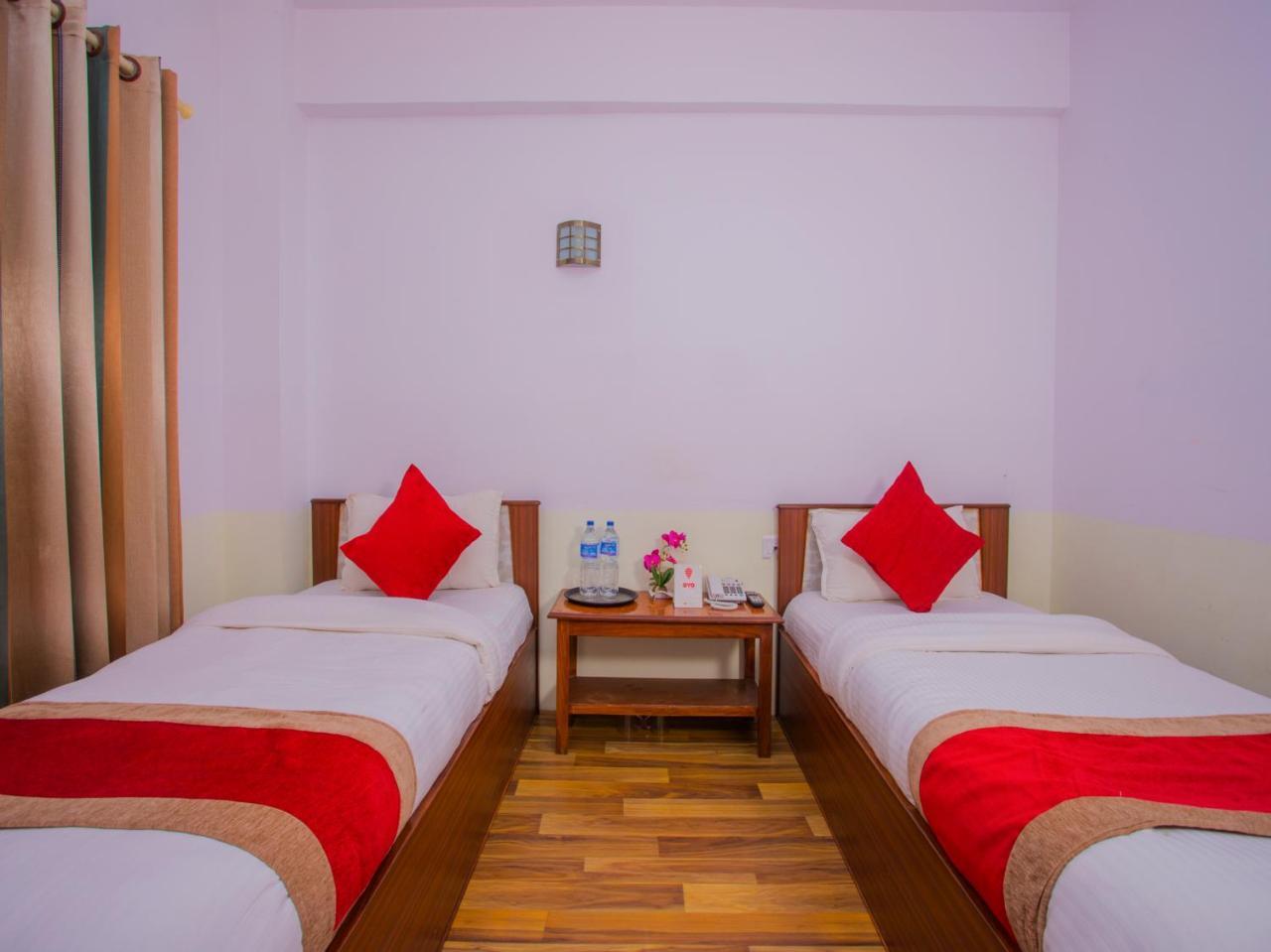 Oyo 255 White Zambala Hotel Katmandu Zewnętrze zdjęcie
