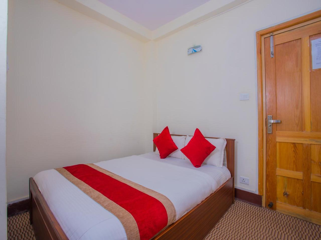 Oyo 255 White Zambala Hotel Katmandu Zewnętrze zdjęcie