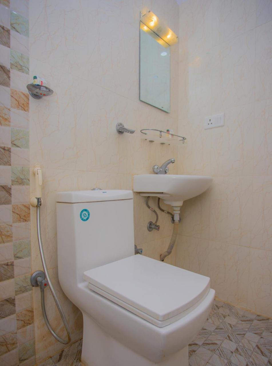 Oyo 255 White Zambala Hotel Katmandu Zewnętrze zdjęcie